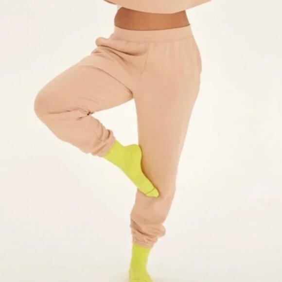 Girlfriend Collective Crewneck and Jogger set - Canyon - Picture 8 of 8